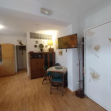 Baia 1 - Casa Rossella By Interhome