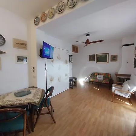 Apartment Baia 2 - Casa Rossella By Interhome *